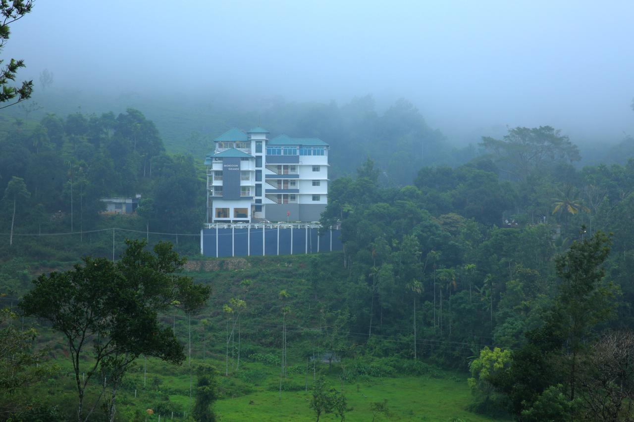 Отель Monsoon Grande Муннар Экстерьер фото